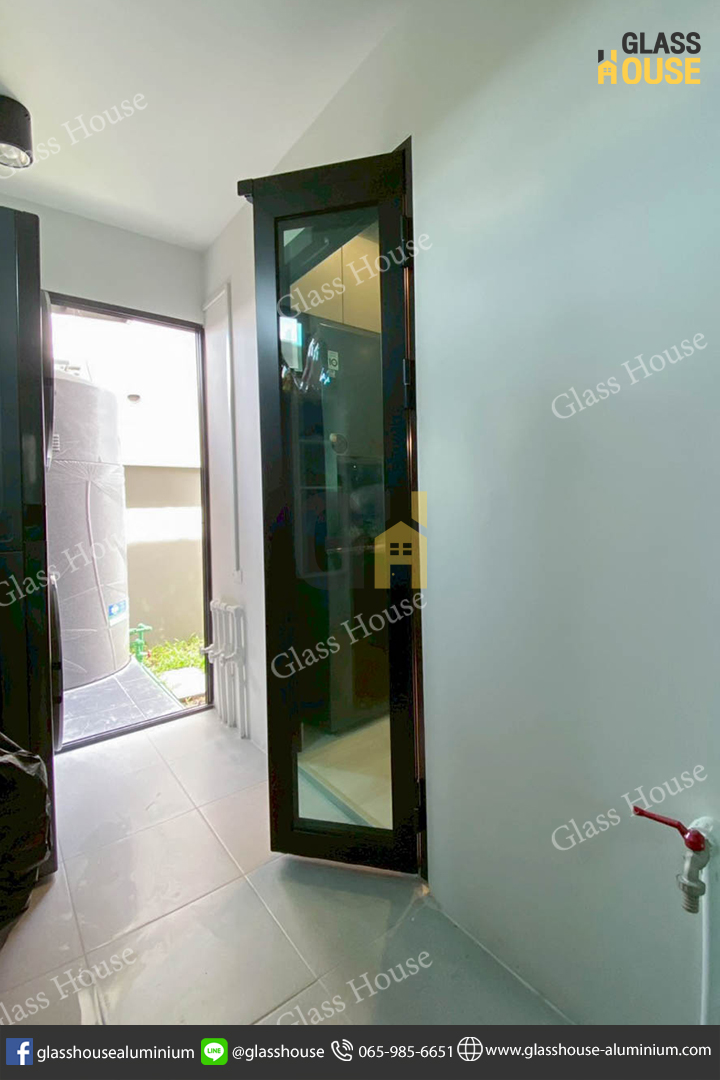 ประตู PC Door, pc door, บานเลื่อน, บานเลื่อนสวิง, ประตูบานพับ, ประตูบานเปิด, กั้นห้อง, กั้นแอร์, กั้นห้องกระจก, กั้นห้องอลูมิเนียม, ประตูบานเลื่อนซ้อน