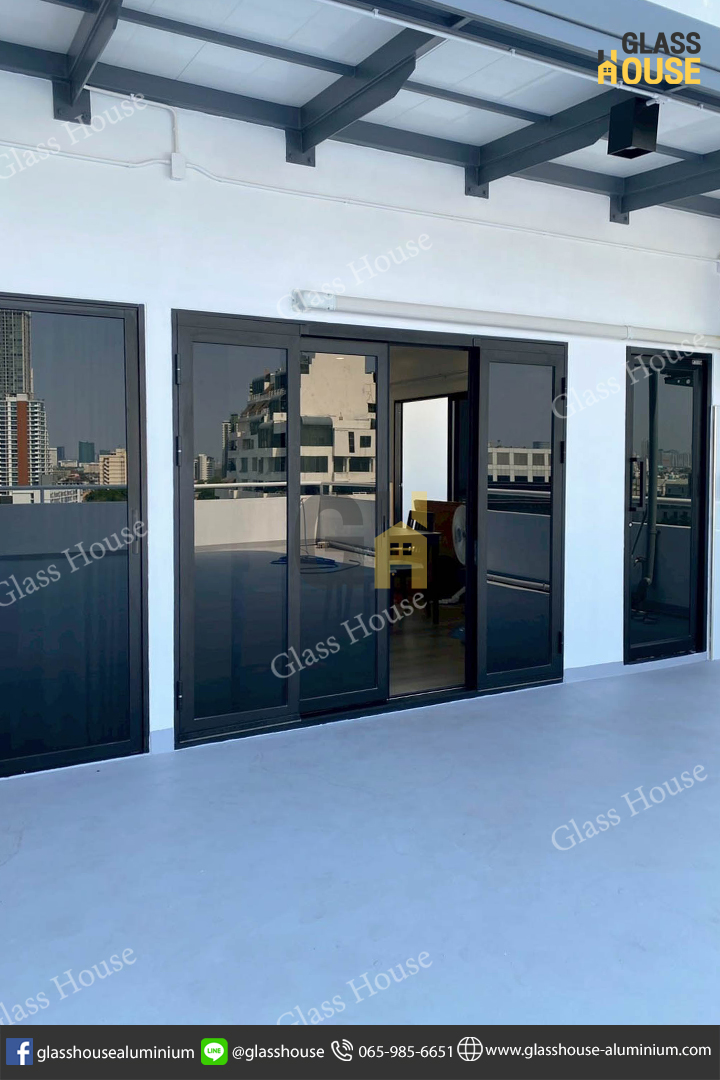 ประตู PC Door, pc door, บานเลื่อน, บานเลื่อนสวิง, ประตูบานพับ, ประตูบานเปิด, กั้นห้อง, กั้นแอร์, กั้นห้องกระจก, กั้นห้องอลูมิเนียม, ประตูบานเลื่อนซ้อน, ประตู 2 in 1, บาน 2 in 1