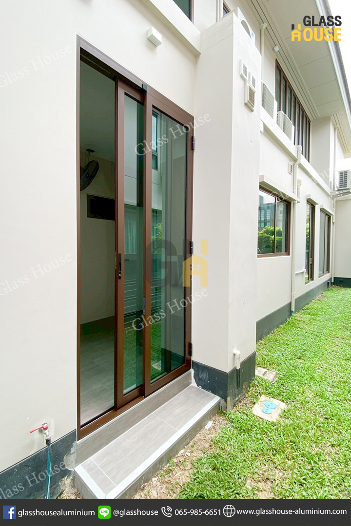 ประตู PC Door, pc door, บานเลื่อน, บานเลื่อนสวิง, ประตูบานพับ, ประตูบานเปิด, กั้นห้อง, กั้นแอร์, กั้นห้องกระจก, กั้นห้องอลูมิเนียม, ประตูบานเลื่อนซ้อน, ประตู 2 in 1, บาน 2 in 1