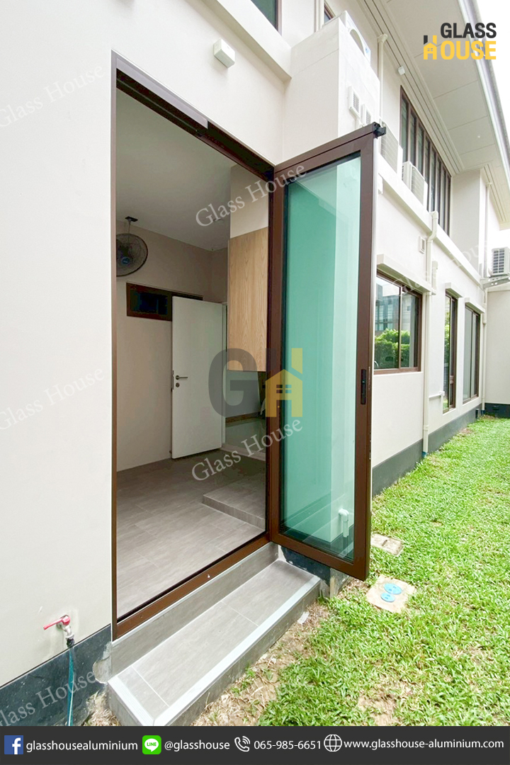 ประตู PC Door, pc door, บานเลื่อน, บานเลื่อนสวิง, ประตูบานพับ, ประตูบานเปิด, กั้นห้อง, กั้นแอร์, กั้นห้องกระจก, กั้นห้องอลูมิเนียม, ประตูบานเลื่อนซ้อน, ประตู 2 in 1, บาน 2 in 1